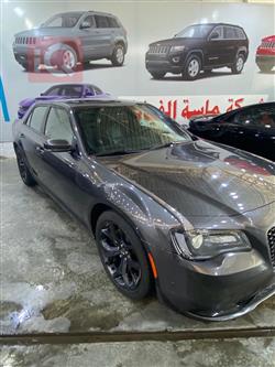 کرایسلەر 300